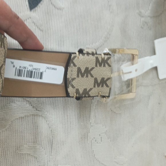 Authentic Michael Kors Womens Gold MK Buckle Belt Light Brown Signature Belt - Picture 5 of 14